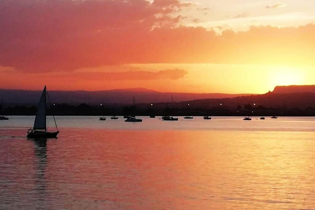 Terrazza Sul Mare Attico "Alfeo E Aretusa" Συρακούσες Εξωτερικό φωτογραφία
