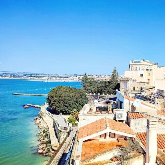 Terrazza Sul Mare Attico "Alfeo E Aretusa" Συρακούσες Εξωτερικό φωτογραφία